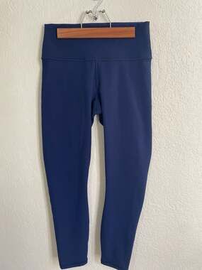 Fabletics PowerHold Girls Athletic Leggings Navy